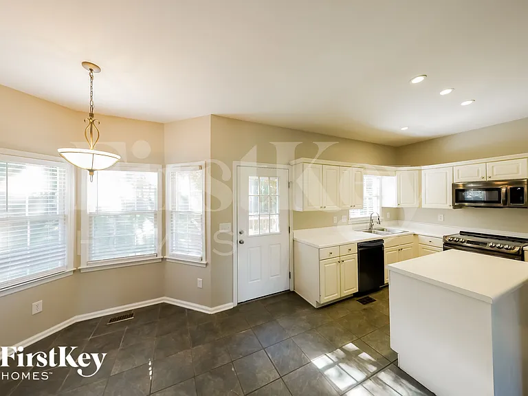 135 Grande View Ln — Photo 6