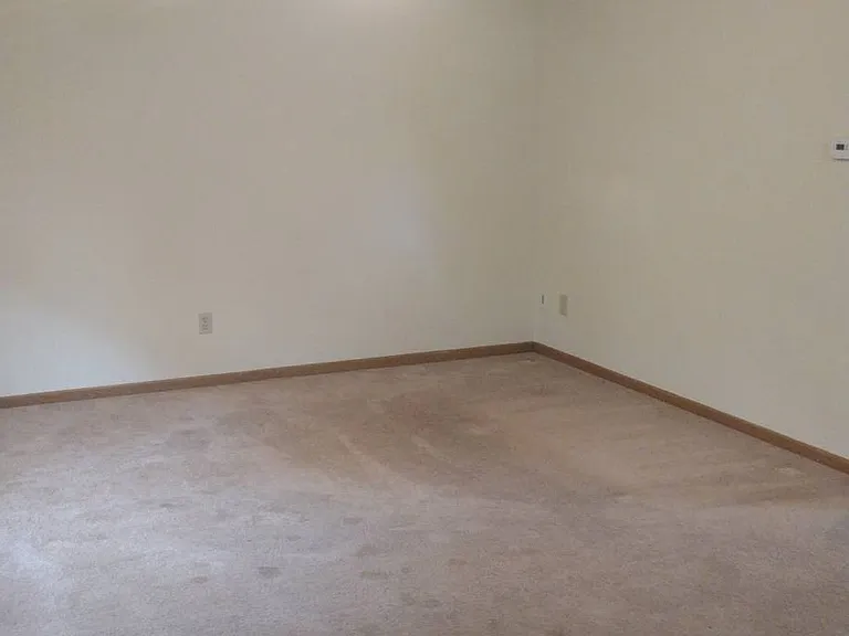 1770 W State St — Photo 5