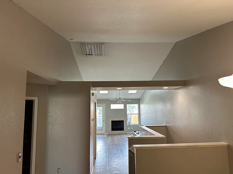 2933 Neil Dr #1 — Photo 2