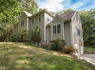 86 Cedar St, Sturbridge, MA 01566