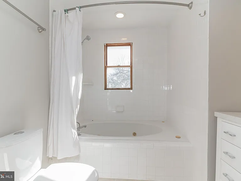 25 Birch Ave — Photo 14