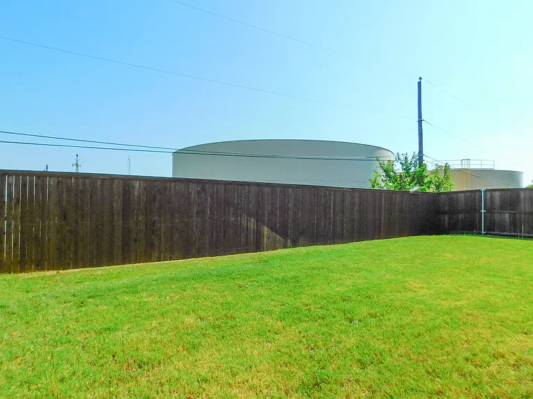 1021 Pitch Pine St — Photo 33