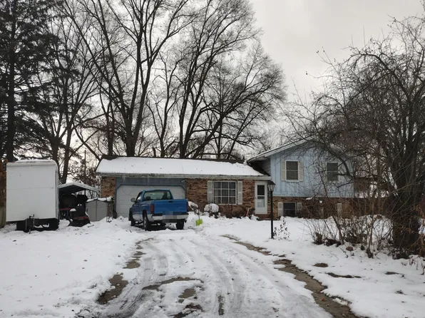 56033 Wynnewood Dr, Osceola, IN 46561