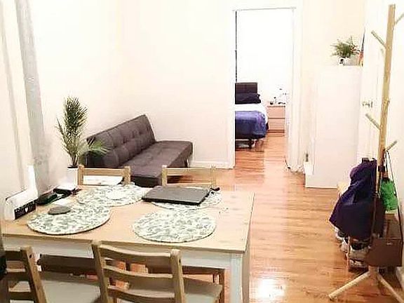 3rd image of 300 E 84th St APT 3C