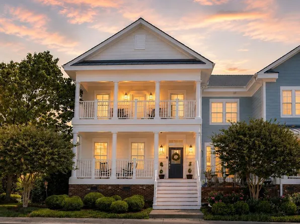 207 S Academy Street, Washington, NC 27889