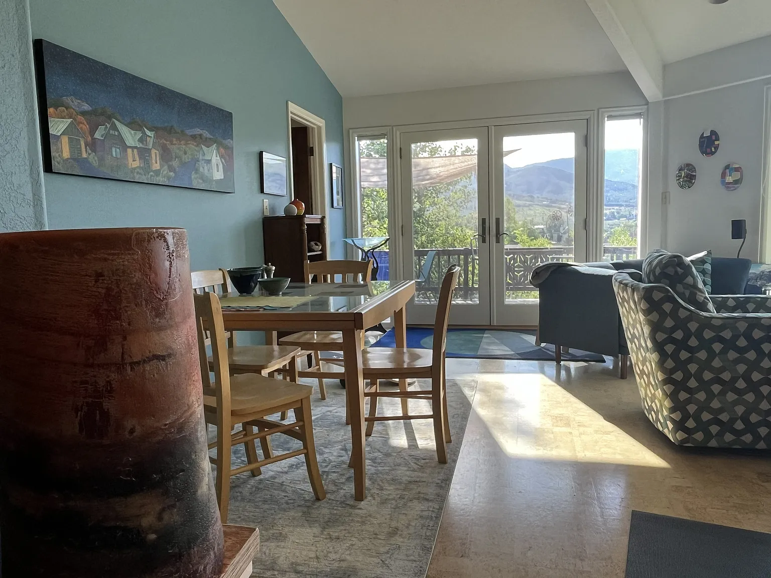 3 bed, 2.5 bath, 1972 sqft, $5,450 — Photo 3