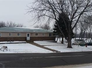 325 9th St #7, Howard Lake, MN 55349