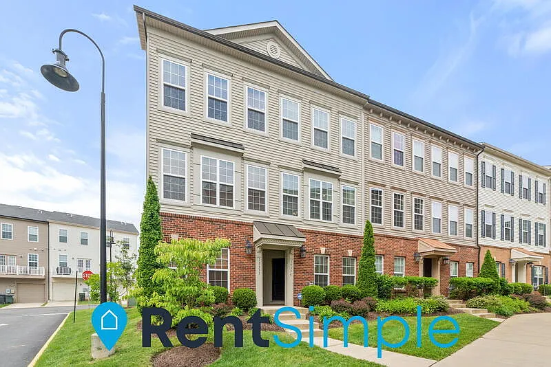 15375 Rosemont Manor Dr
