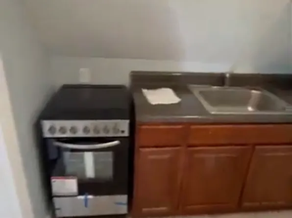 921 S 17th St, Newark, NJ