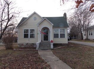 604 N Maple St, Harrison, AR 72601