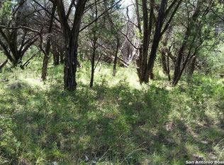 1050 Forest Trail Dr, Bandera, TX 78003