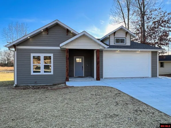 426 Wyndom Dr, Gassville, AR 72635