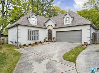 1641 Canterbury Cir, Birmingham, AL 35243