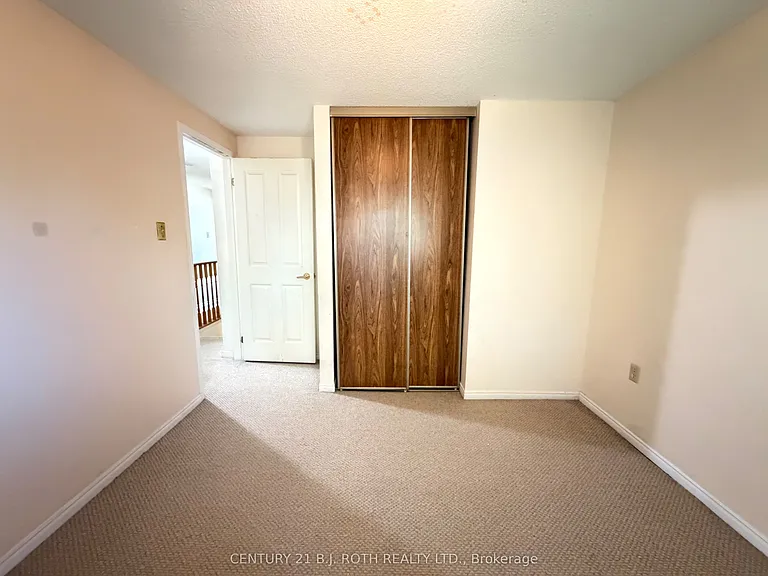 29 Irwin Dr #UPPER — Photo 18
