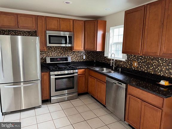 5th image of 546 Barley Ct