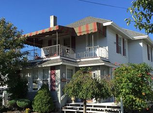 13 N Gladstone Ave, Margate, NJ 08402