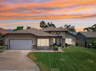2826 W Sunnyview Dr, Rialto, CA 92377