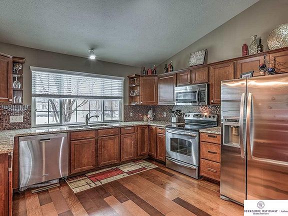 4th image of 6544 N 149th St