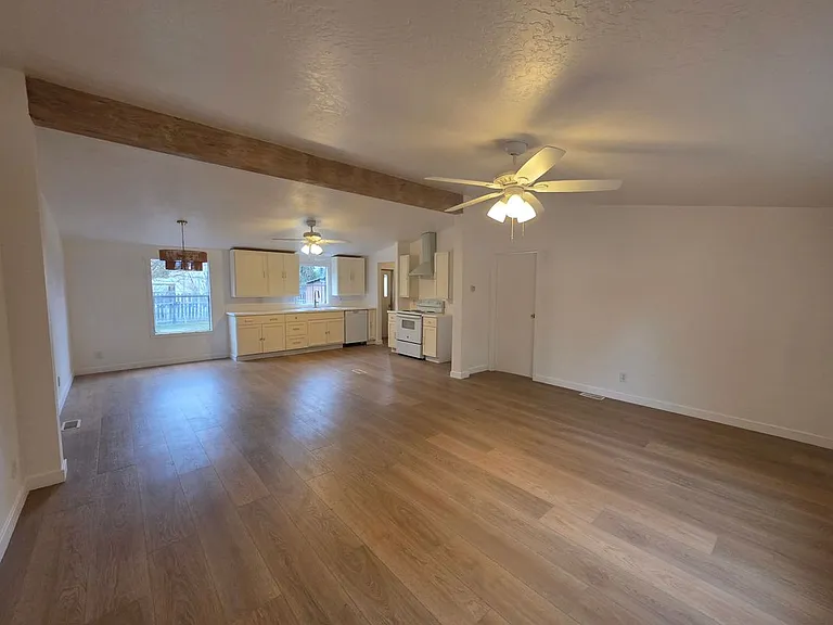 32721 N 10th Ave — Photo 5