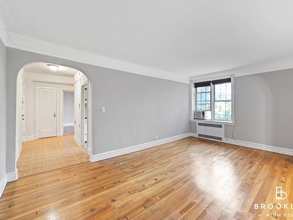 1st image of 5614 15th Ave #G5