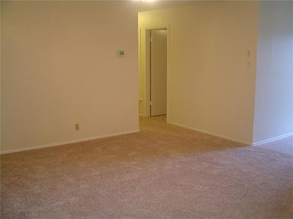 3rd image of 1506 Nila Dr