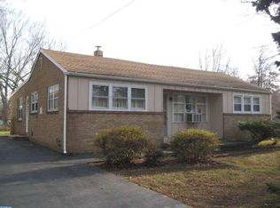 2016 Fairblue Ln, Wilmington, DE 19810