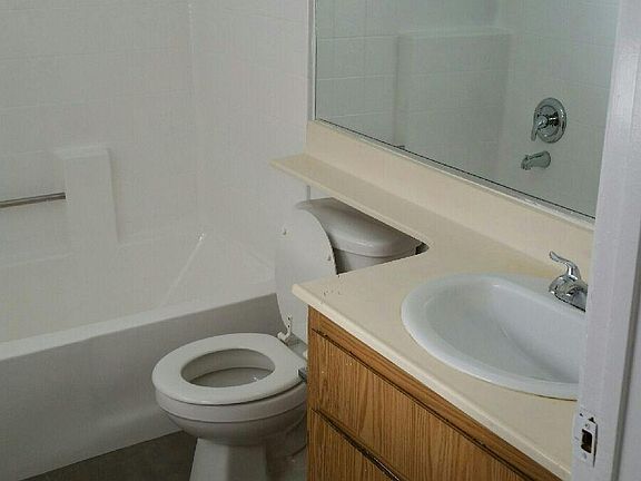 3rd image of 5520 Fulcher Ave APT 102