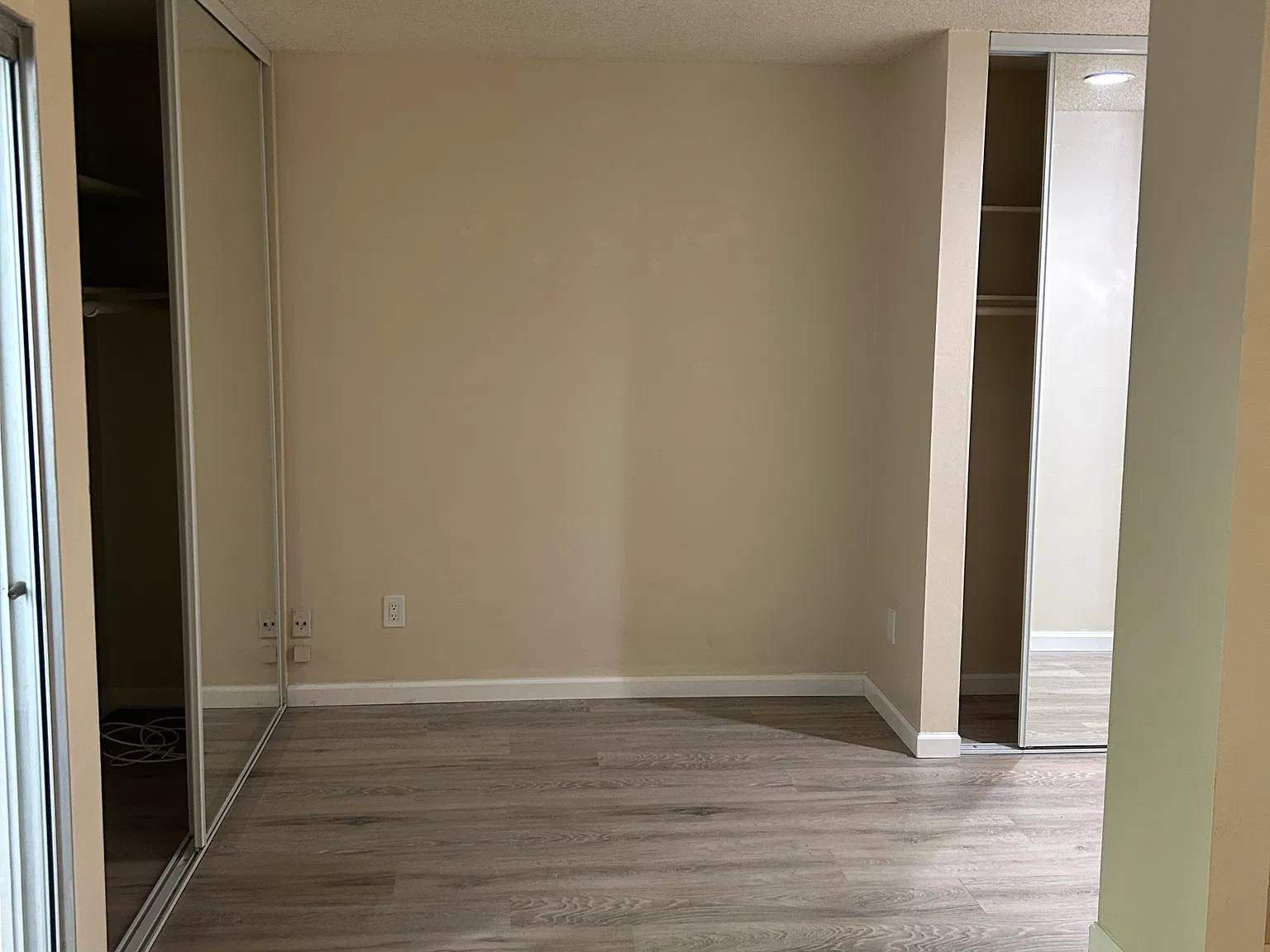 Studio, 450 sqft, $2,390 — Photo 4