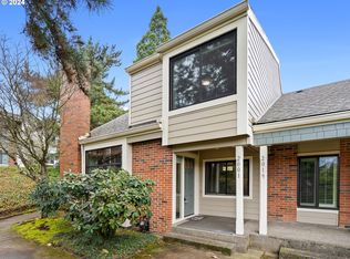 2001 Bonniebrae Dr, Lake Oswego, OR