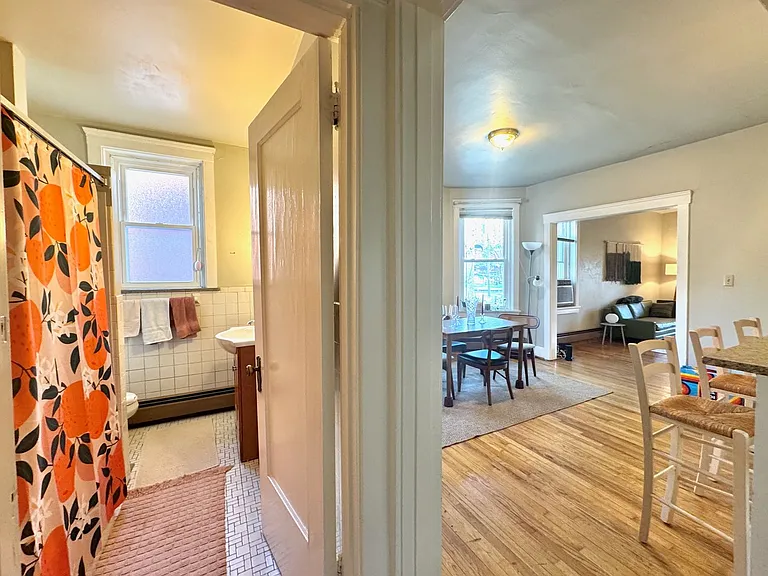 Nixon St. Apartments — Photo 14