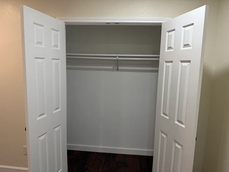 Second bedroom large closet