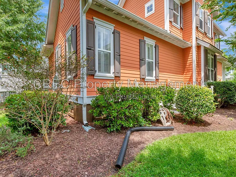 1705 Doldridge St — Photo 37