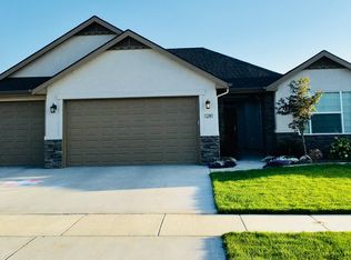 1281 W Deer Crest Dr, Meridian, ID 83646