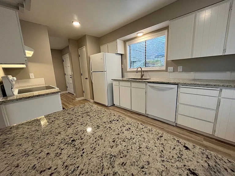 4387 Imperial Dr — Photo 7