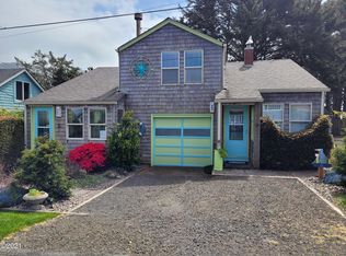420-440 W 2nd St, Yachats, OR 97498