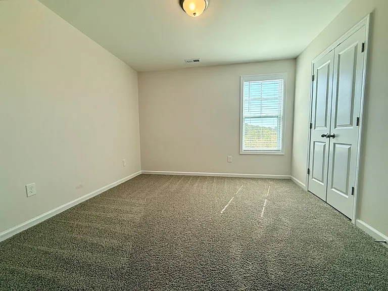 4736 Mastercraft Ct — Photo 17