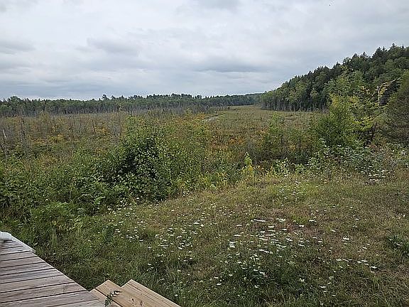 4th image of 846 Notch Rd