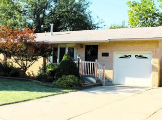 2208 Wesley St, Salina, KS 67401