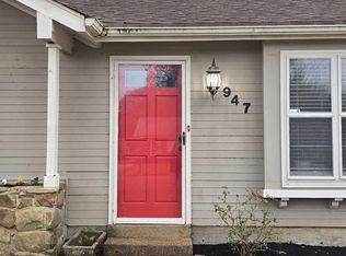 947 Hunters Retreat Dr, Collierville, TN 38017