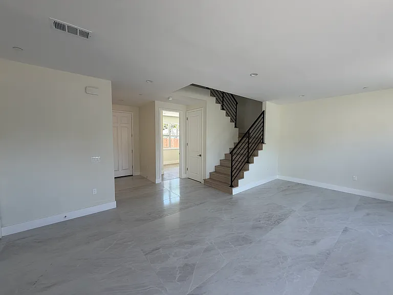 2708 Birch St #2710A — Photo 9
