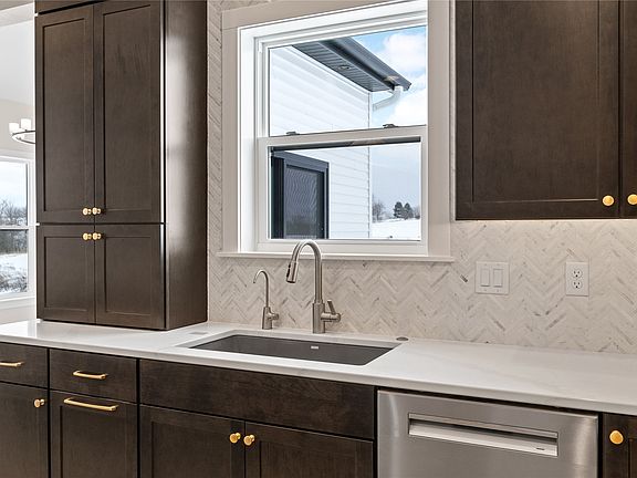 4th image of 2196 Royal Oak Ridge Rd