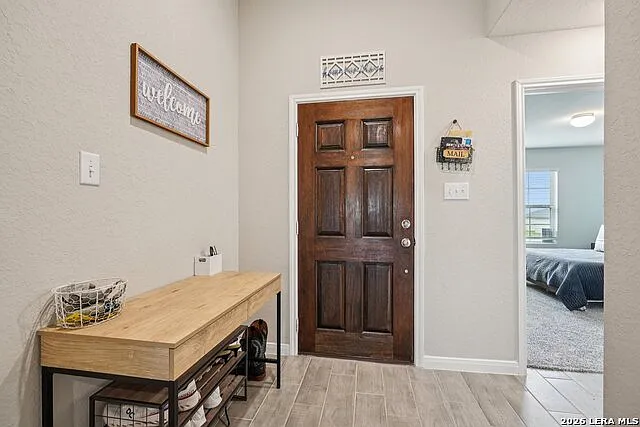 104 Pendleton Cv — Photo 4