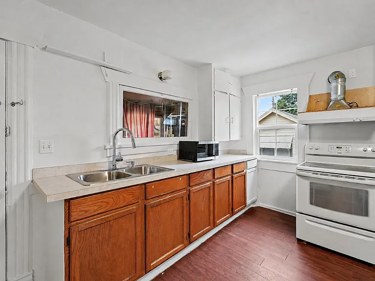 2911 S 8th St #A — Photo 14