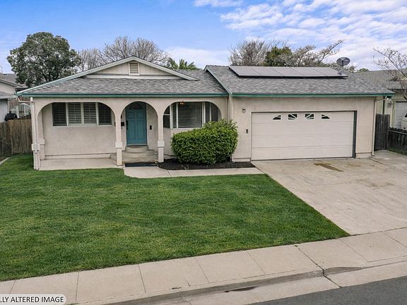 2nd image of 210 Trinity Court