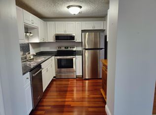 HAMPSHIRE TOWER, Manchester, NH 03104