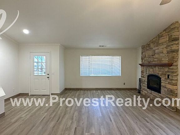 4th image of 13675 Ruby Cir