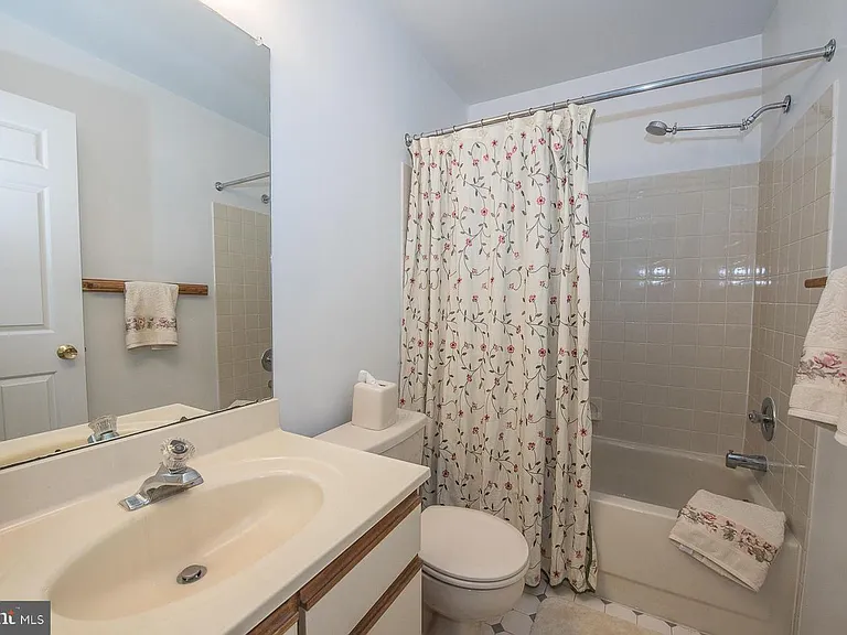 36 Le Forge Ct — Photo 13