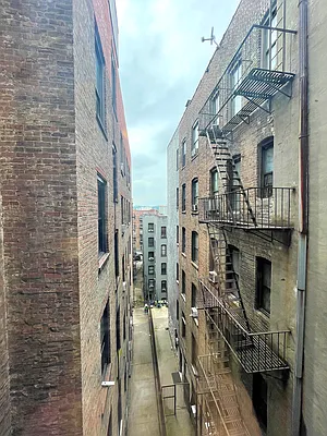 Rented by Bohemia Realty Group | media 16