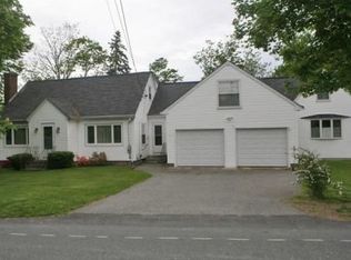 445 Pearse Rd, Swansea, MA 02777