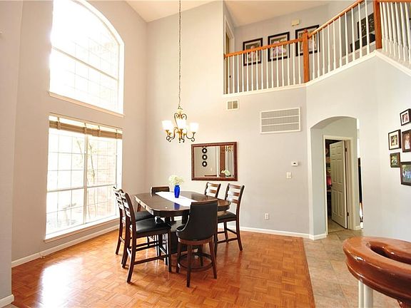 2nd image of 3101 Oak Branch Pl